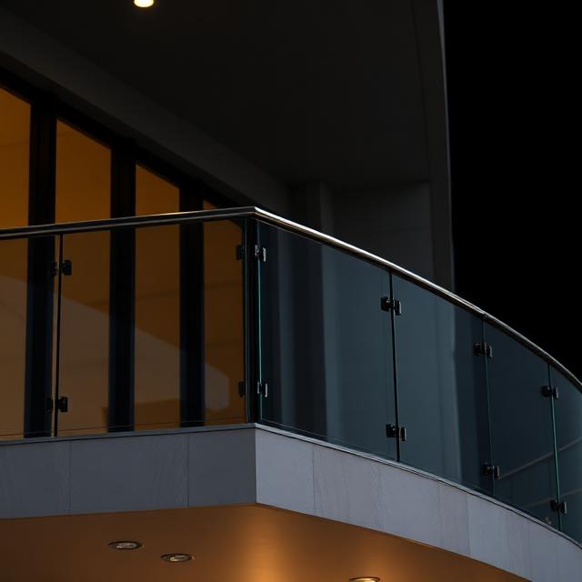 Glasräcke monterat i Stockholm